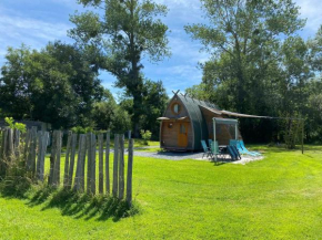 Bungalow accueillant à Saint-Pardoux avec piscine partagée
